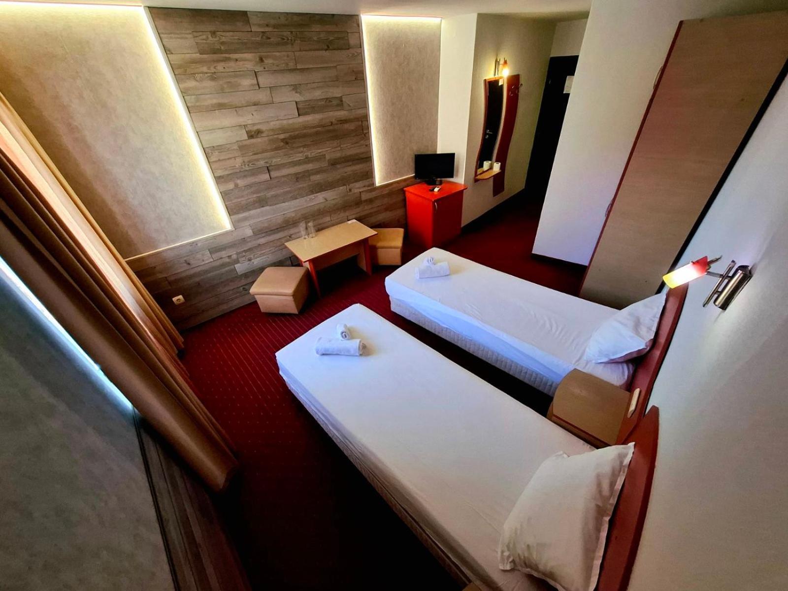 Korona Hotel Blagoevgrad Kültér fotó