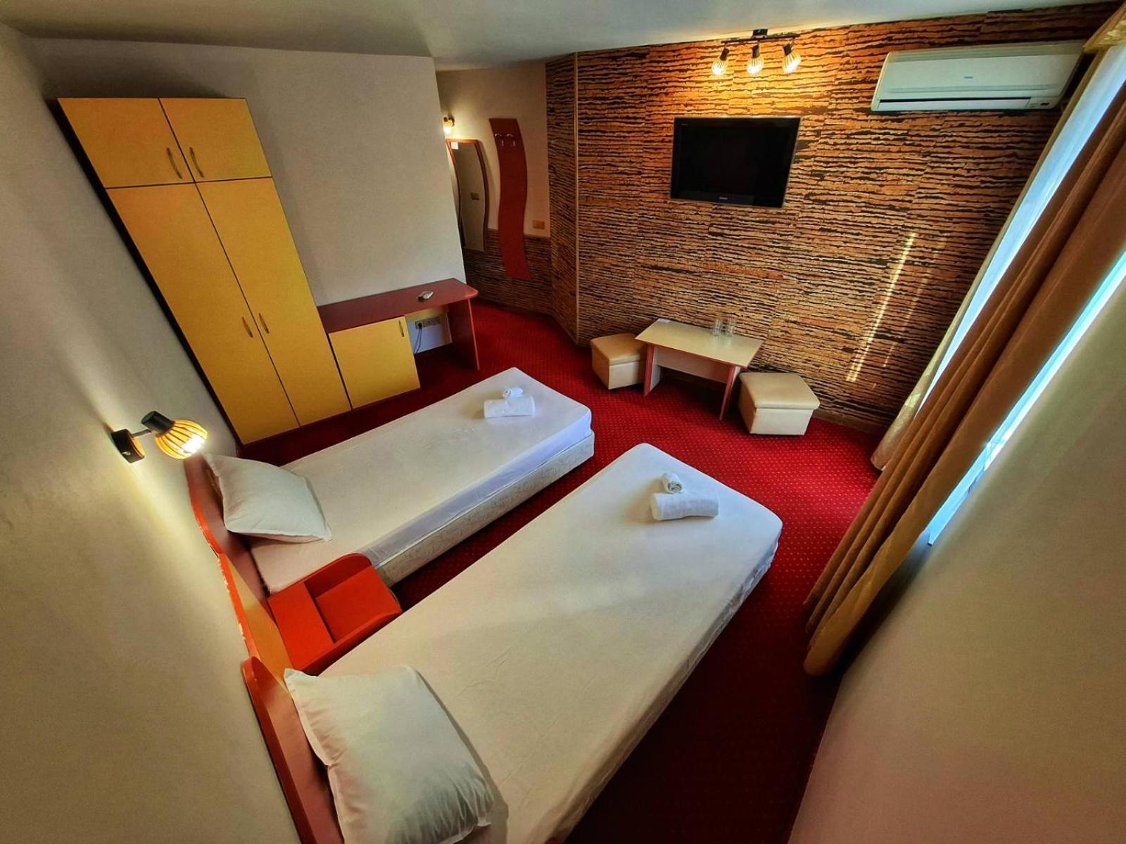 Korona Hotel Blagoevgrad Kültér fotó