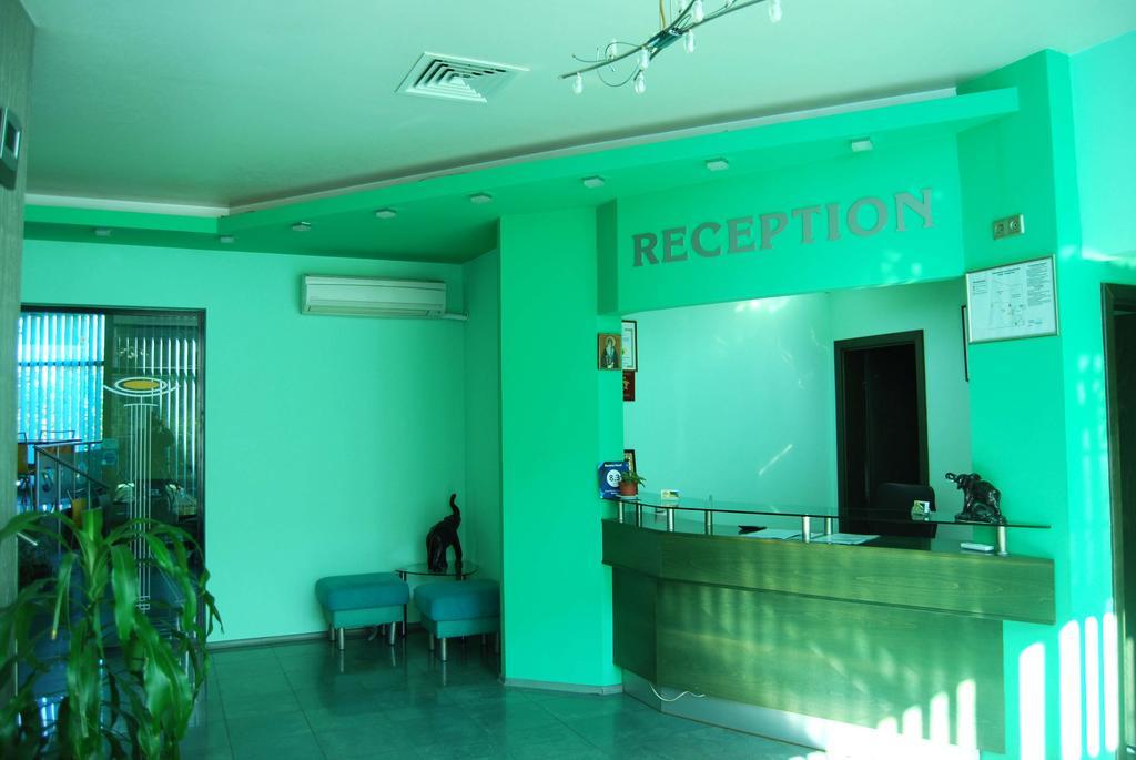 Korona Hotel Blagoevgrad Kültér fotó